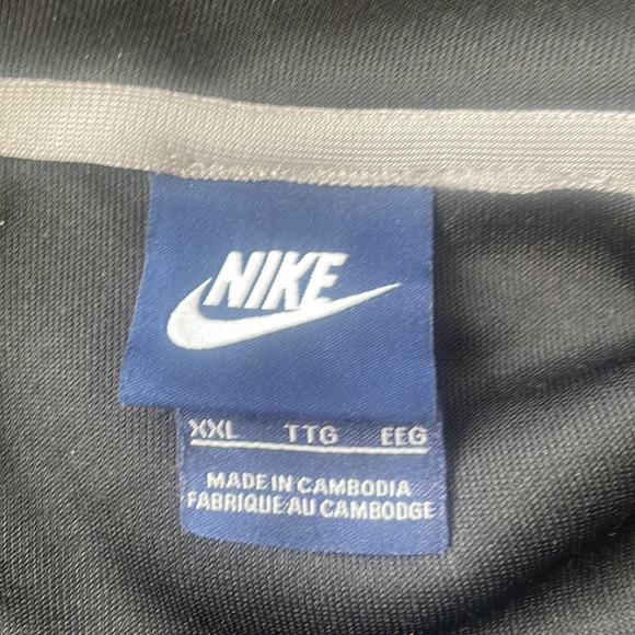 Men’s Nike zipper jacket - Picture 3 of 3